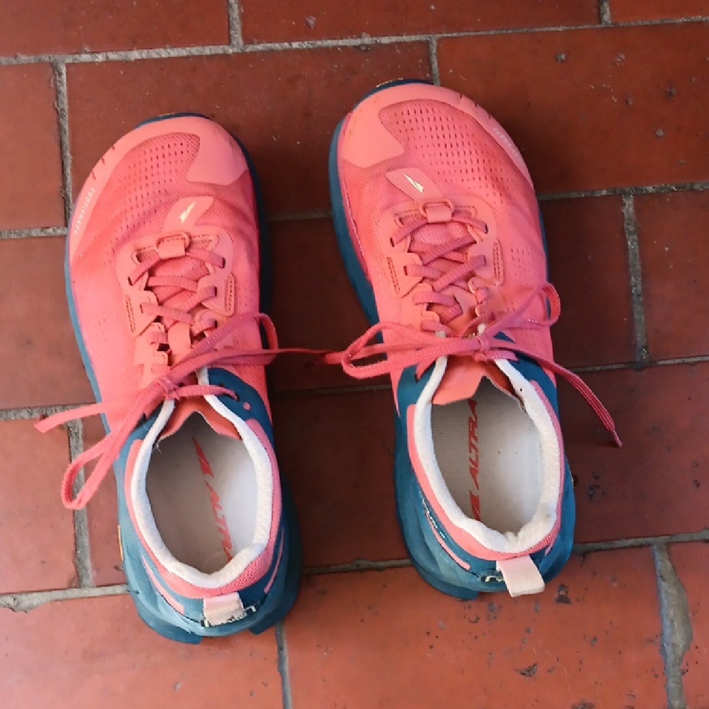 Altra Women's Athletic Shoes - Pink and Blue